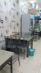 يقدم مطعم ماستربيس بسمي وجبات الطعام - سيهات -