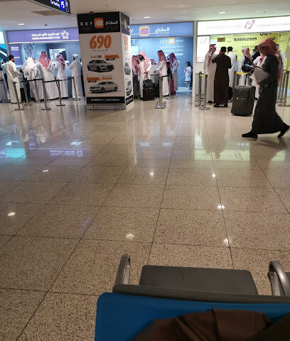 المفتاح لتأجير السيارات - المبنى 5 - الرياض - +966 800 244 0204