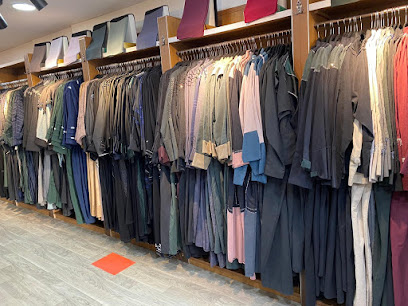 الوشاح الأنيق عبايات - المدينة المنورة -