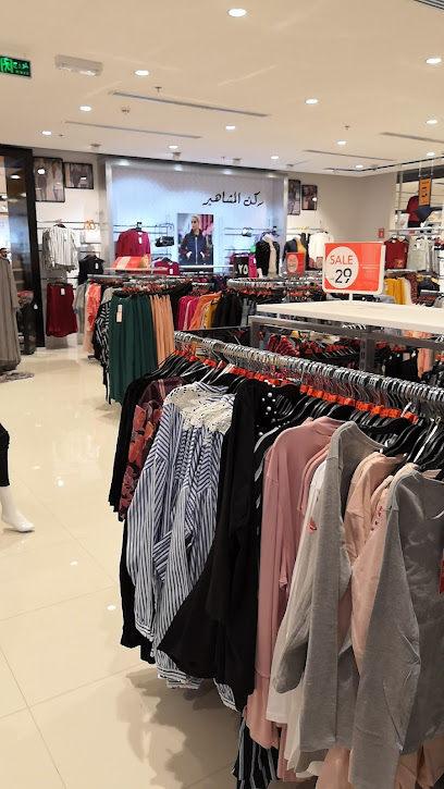 علامة حمراء - Saudi Arabia|Hautat Sudair 15313|Alqadisiyah|King Fahd Rd