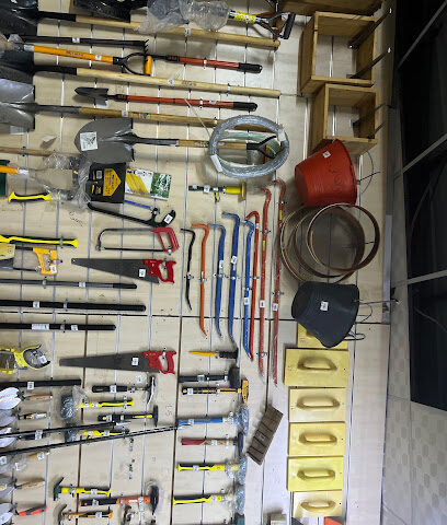 عزيزه الكلابي للسباكة والكهرباء ومواد البناء (متجر متخصص في أعمال السباكة والكهرباء ومواد البناء) - الوجه - +966 55 278 1142