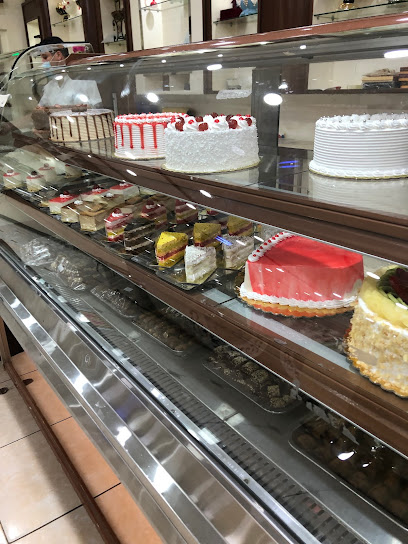 حلويات السرايا - Saudi Arabia|Al Duwadimi 17452|Al Nahdah|3949 King Abdulaziz Rd