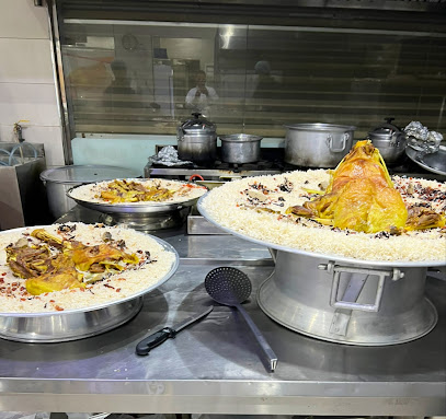 مطعم الحفاوه - ينبع - +966 57 050 5861