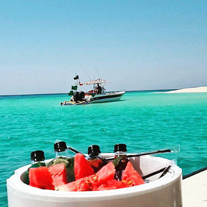 رحلات قارب ثرب رحلات بحرية - الجبيل - +966 55 750 8777